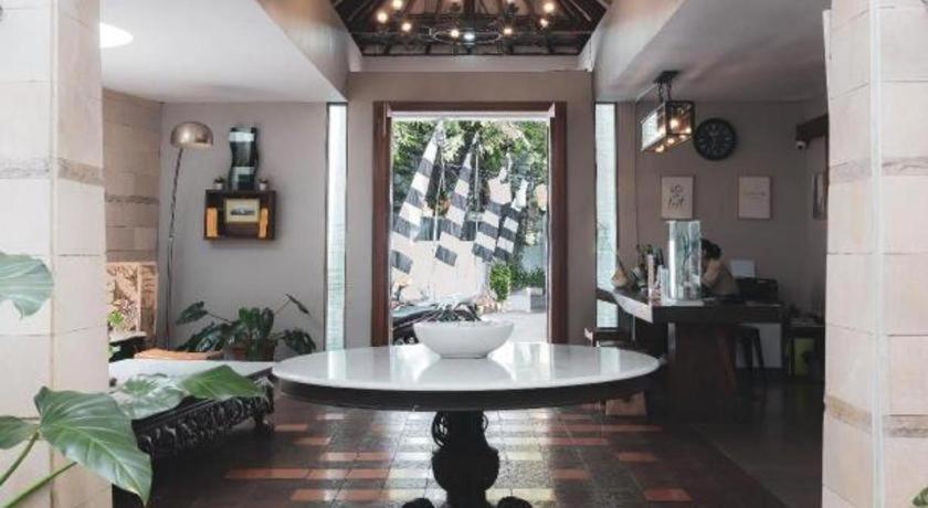 Hotel Tibera Taman Cibeunying Bandung Exterior foto